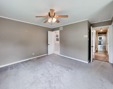 1706 Illinois Road - Photo Thumbnail 13