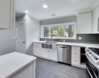 1706 Illinois Road - Photo Thumbnail 5