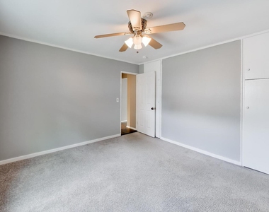 1706 Illinois Road - Photo Thumbnail 17