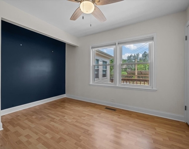 333 Warwick Road - Photo Thumbnail 13