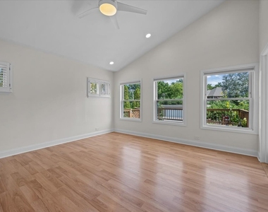333 Warwick Road - Photo Thumbnail 9