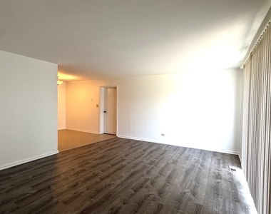 206 Barcliffe Lane - Photo Thumbnail 2
