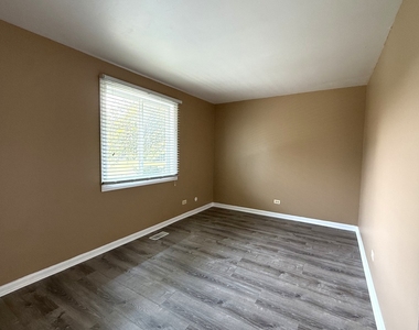 206 Barcliffe Lane - Photo Thumbnail 9