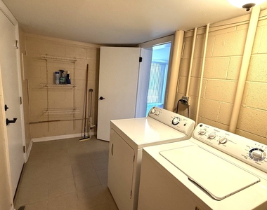 206 Barcliffe Lane - Photo Thumbnail 10