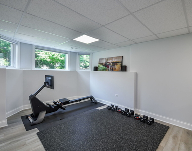 2447 Sharon Court - Photo Thumbnail 32