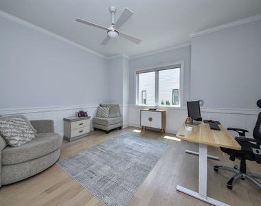 2447 Sharon Court - Photo Thumbnail 12