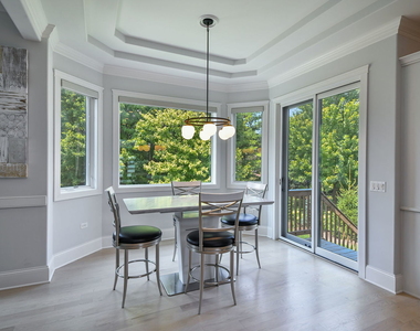 2447 Sharon Court - Photo Thumbnail 7