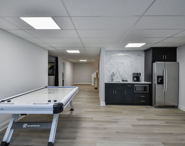 2447 Sharon Court - Photo Thumbnail 28