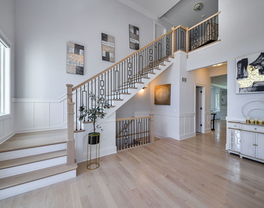2447 Sharon Court - Photo Thumbnail 16