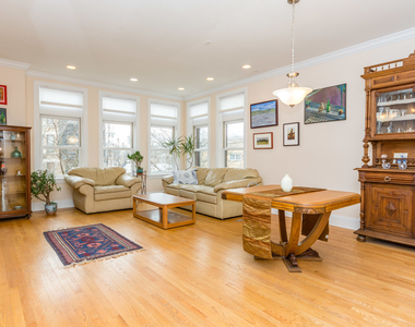 4113 N Southport Avenue - Photo Thumbnail 3