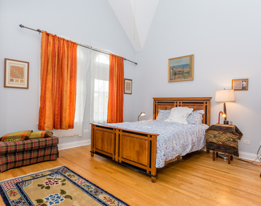 4113 N Southport Avenue - Photo Thumbnail 13