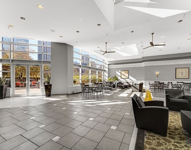 545 N Dearborn Street - Photo Thumbnail 17