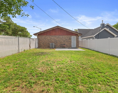 9300 Major Avenue - Photo Thumbnail 17