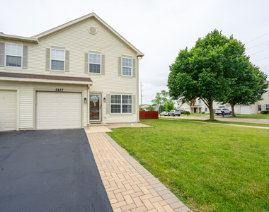 2837 Oakmont Drive - Photo Thumbnail 1