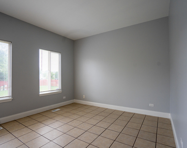 2837 Oakmont Drive - Photo Thumbnail 6