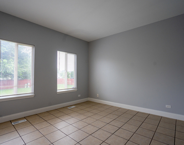 2837 Oakmont Drive - Photo Thumbnail 5