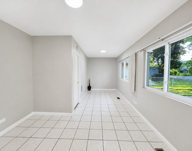 6847 Hawthorne Lane - Photo Thumbnail 7