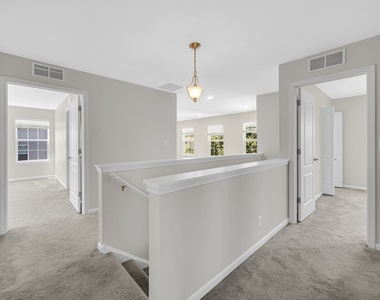 803 W Courtland Street - Photo Thumbnail 13