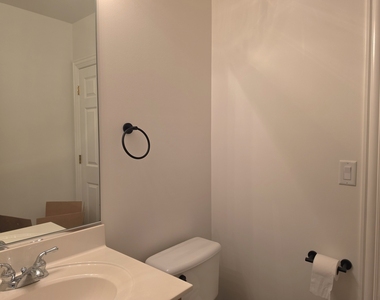 2085 Valor Court - Photo Thumbnail 36