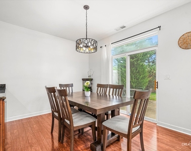 366 Chesapeake Lane - Photo Thumbnail 3