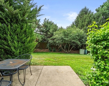 366 Chesapeake Lane - Photo Thumbnail 15