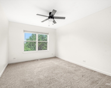366 Chesapeake Lane - Photo Thumbnail 12