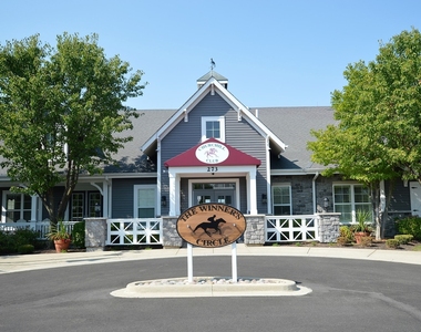 366 Chesapeake Lane - Photo Thumbnail 18