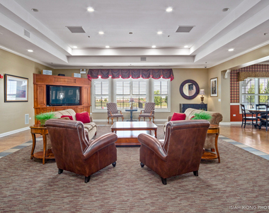366 Chesapeake Lane - Photo Thumbnail 25