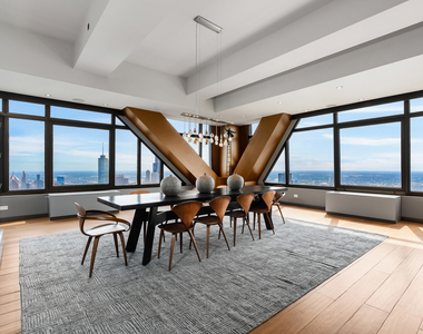 175 E Delaware Place - Photo Thumbnail 7
