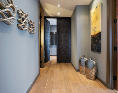 175 E Delaware Place - Photo Thumbnail 38