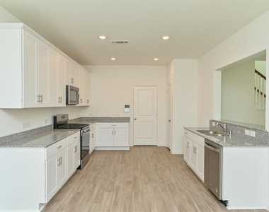 1005 Greenshank Drive - Photo Thumbnail 9