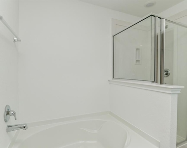 1005 Greenshank Drive - Photo Thumbnail 19