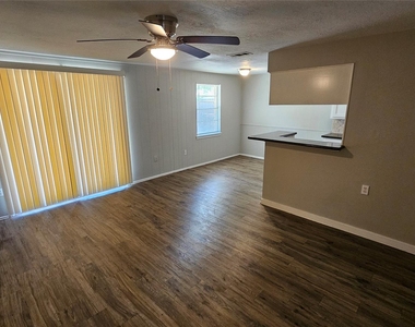 5731 W Airport Boulevard - Photo Thumbnail 5
