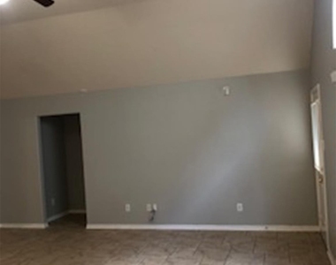 2810 Youpon Lake Court - Photo Thumbnail 2