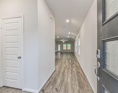 17590 Rosette Grass Drive - Photo Thumbnail 3