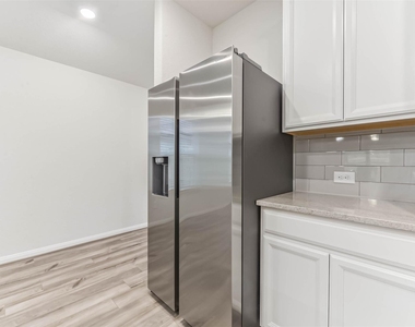 17590 Rosette Grass Drive - Photo Thumbnail 13