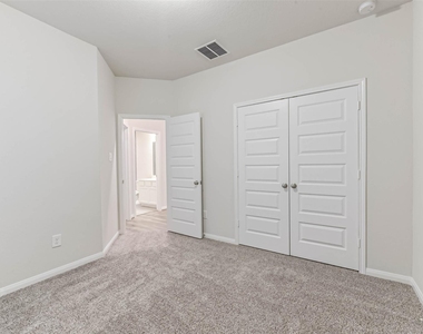 17590 Rosette Grass Drive - Photo Thumbnail 25