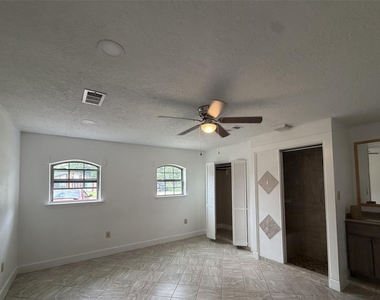 626 12th Street N - Photo Thumbnail 7