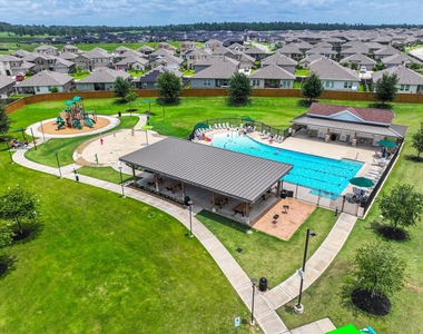 40818 Hawthorne Glades Street - Photo Thumbnail 43