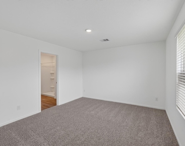 40818 Hawthorne Glades Street - Photo Thumbnail 18