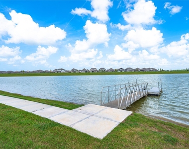 2805 Fountain Woods Drive - Photo Thumbnail 24