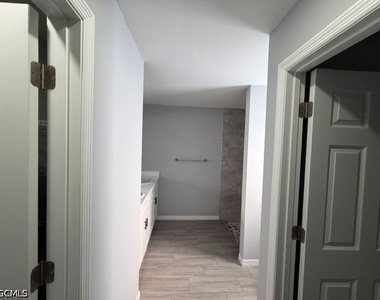 3010 67th Street W - Photo Thumbnail 5