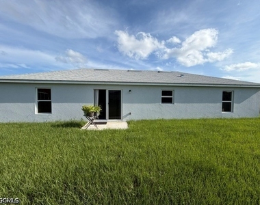 3010 67th Street W - Photo Thumbnail 4