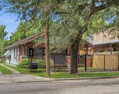 5005 Lyons Avenue - Photo Thumbnail 1