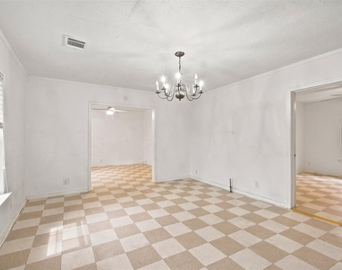 5005 Lyons Avenue - Photo Thumbnail 7