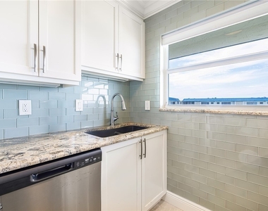 25720 Hickory Boulevard - Photo Thumbnail 11