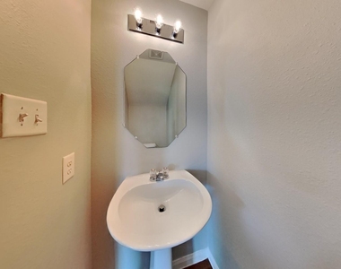 1203 Gibson Crossing Way - Photo Thumbnail 14