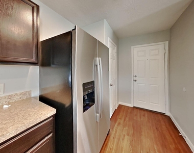 1203 Gibson Crossing Way - Photo Thumbnail 5