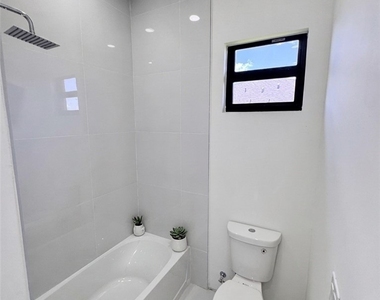 4226 Nw 32nd Lane - Photo Thumbnail 32