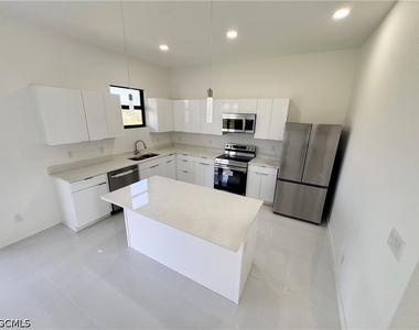 4226 Nw 32nd Lane - Photo Thumbnail 9